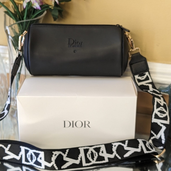 Dior Toiletry bag/ purse/ pouch/ cosmetic bag to crossbody bag - Picture 4 of 14